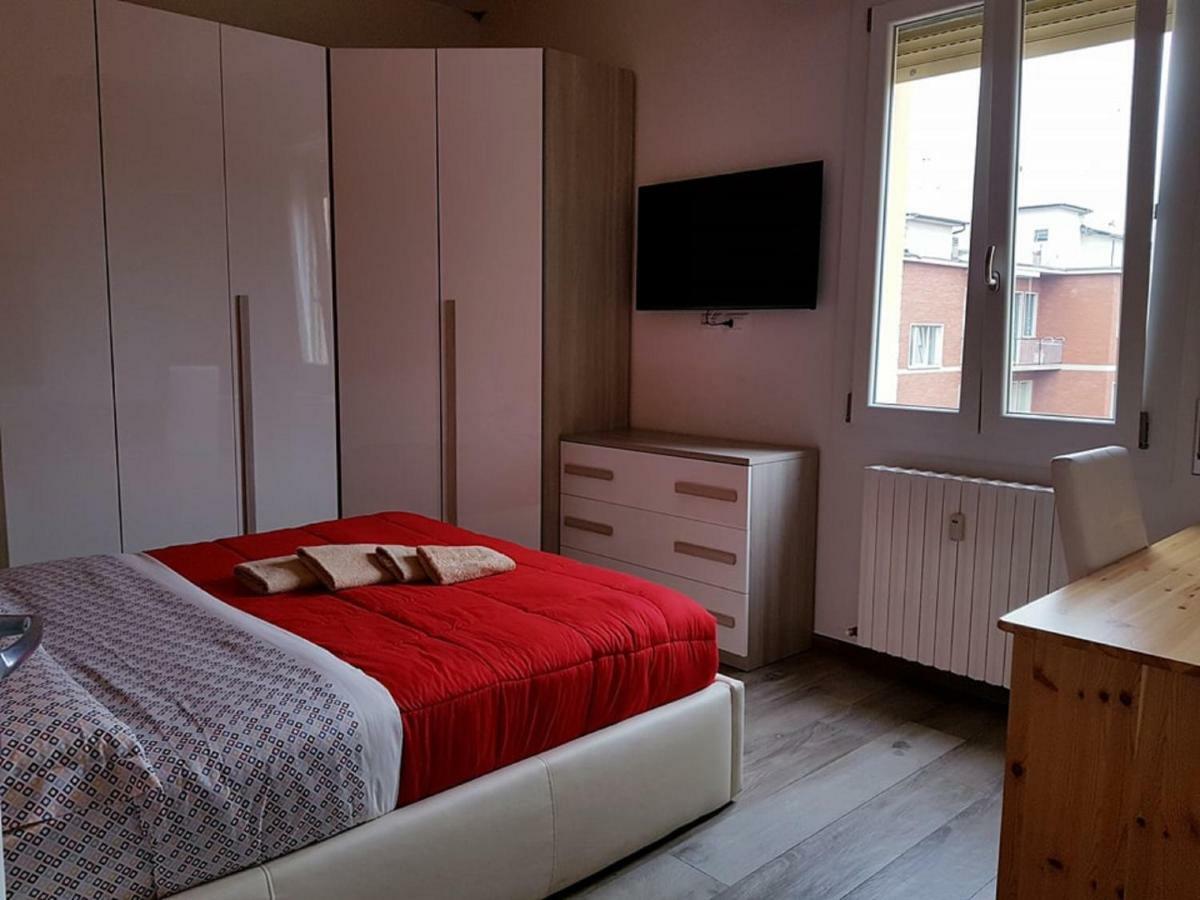 Light & Colours Apartment Bolonia Zewnętrze zdjęcie